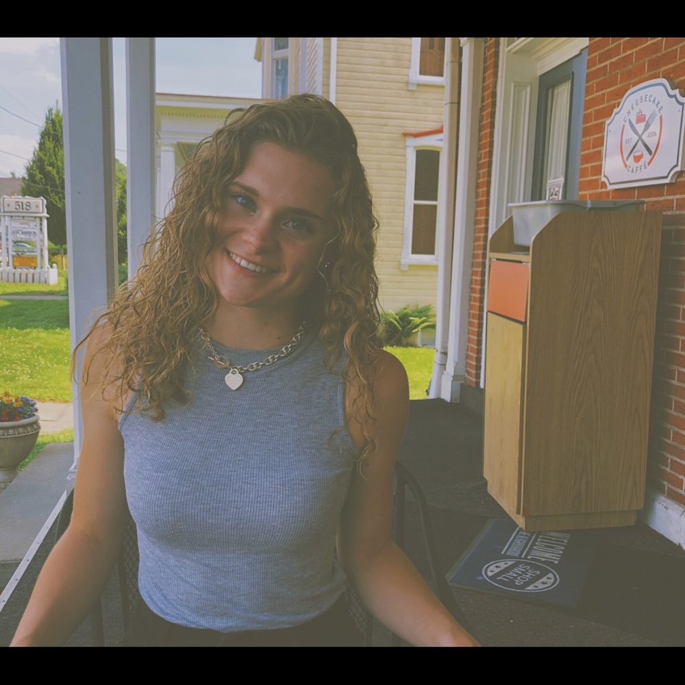 Meet your Posher, Keeley